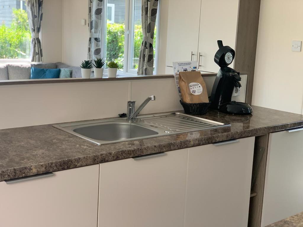 Chalet Seeglueck O3 Lathum Bagian luar foto